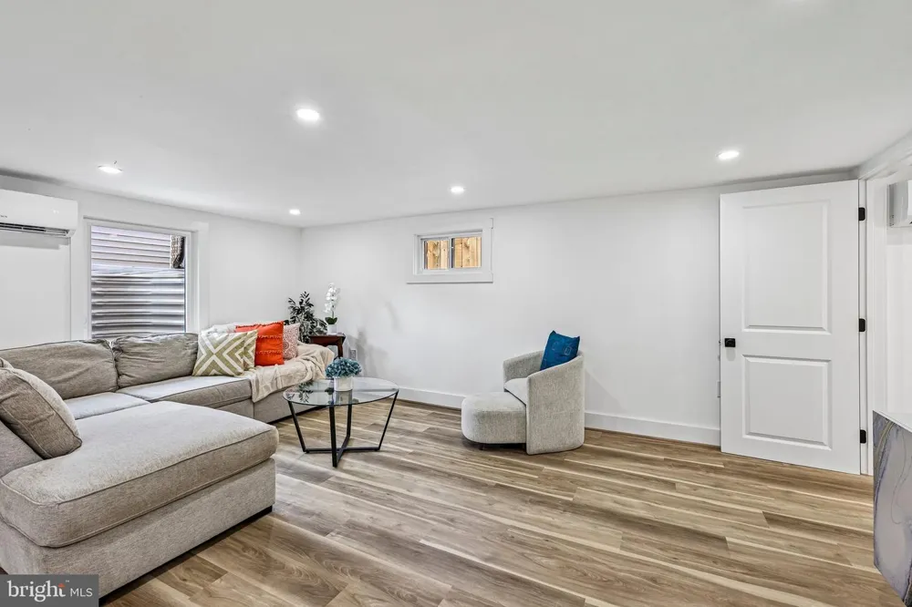 2408 2ND STREET S Arlington, VA 22204