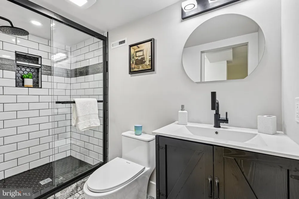 2408 2ND STREET S Arlington, VA 22204
