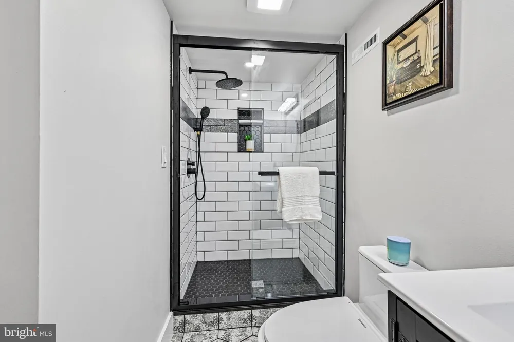 2408 2ND STREET S Arlington, VA 22204