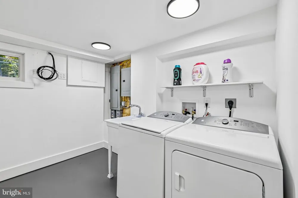 2408 2ND STREET S Arlington, VA 22204