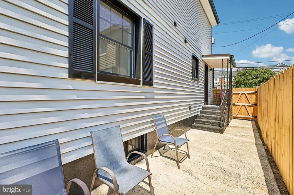 2408 2ND STREET S Arlington, VA 22204