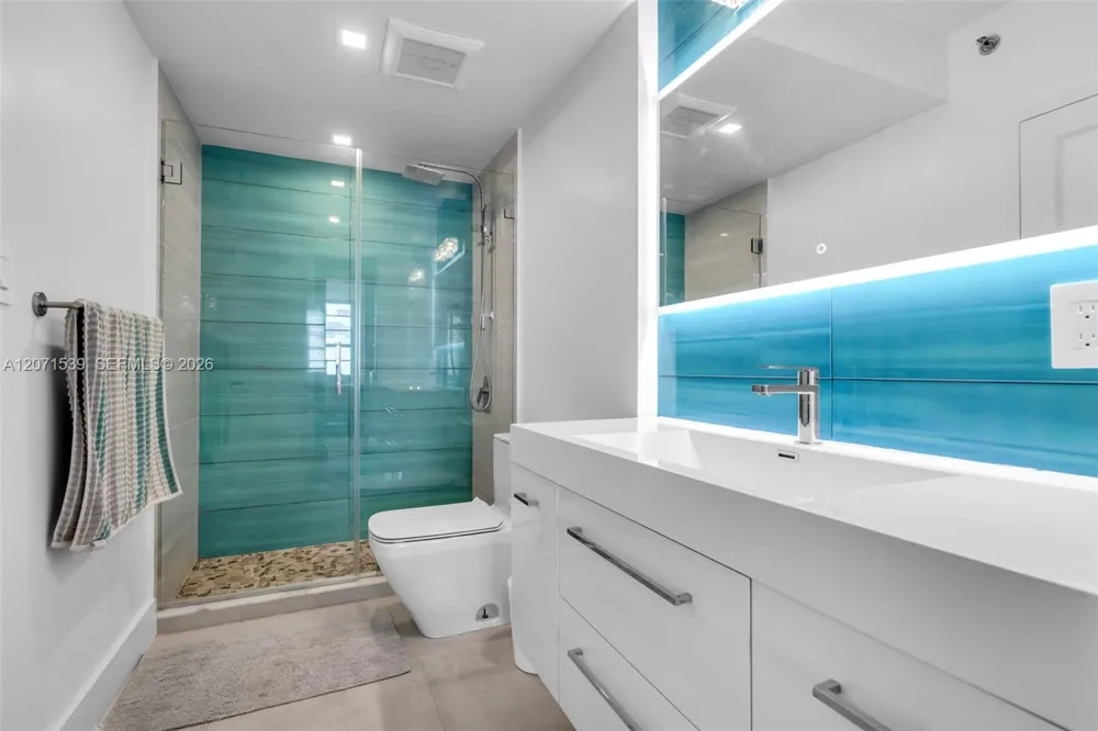 100 Lincoln Rd #539 Miami Beach, FL 33139