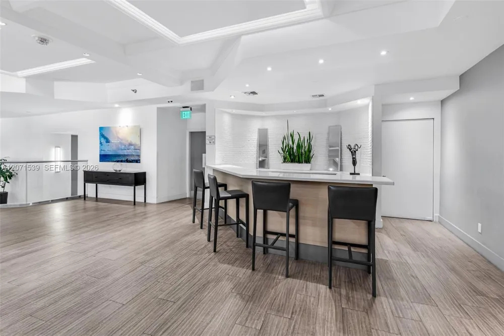 100 Lincoln Rd #539 Miami Beach, FL 33139