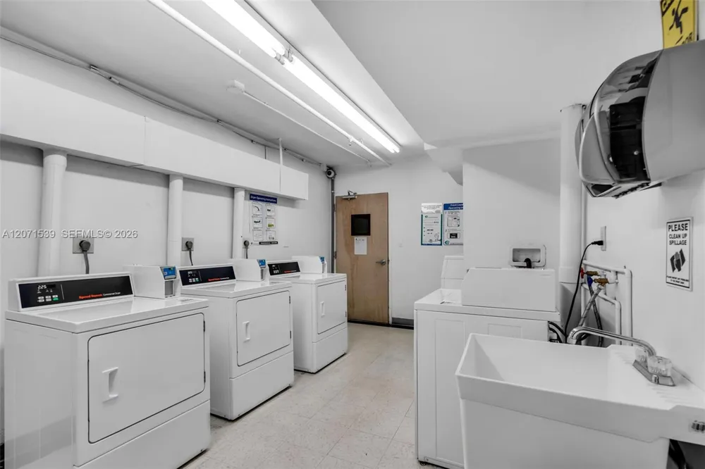 100 Lincoln Rd #539 Miami Beach, FL 33139
