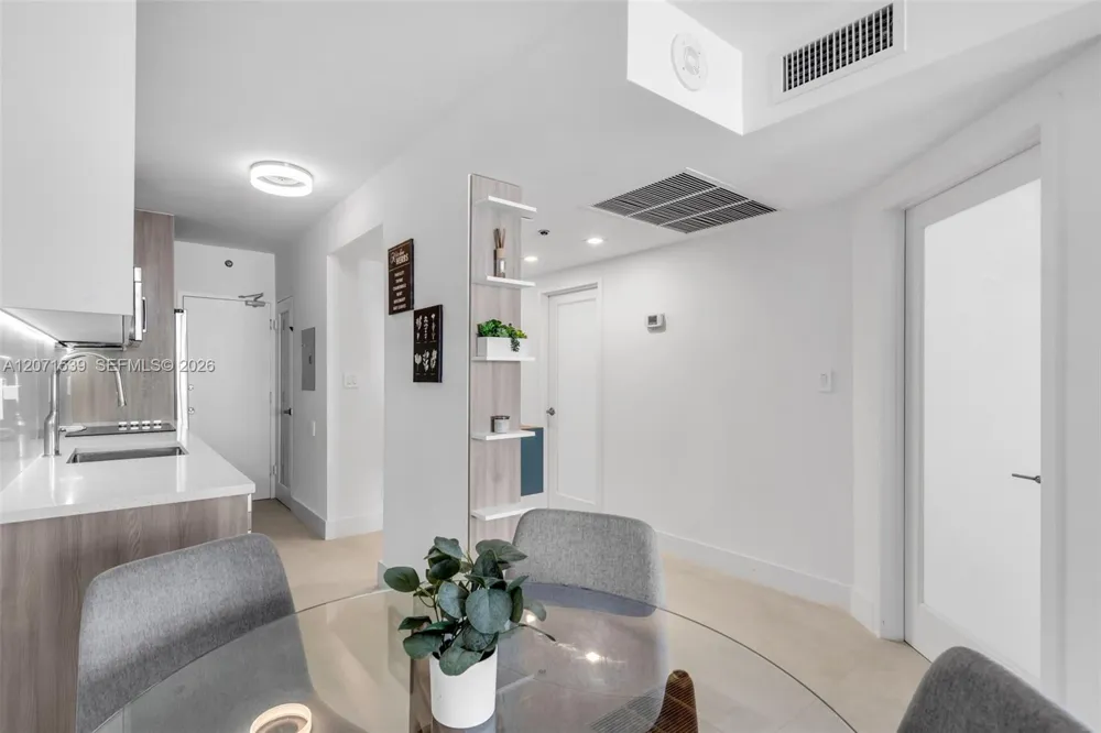 100 Lincoln Rd #539 Miami Beach, FL 33139