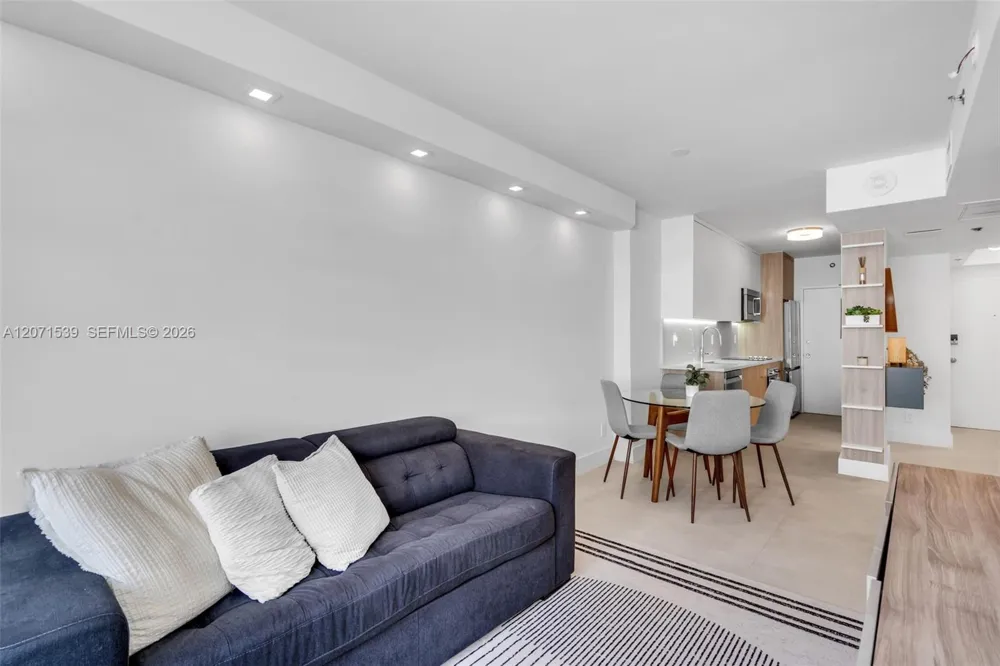 100 Lincoln Rd #539 Miami Beach, FL 33139