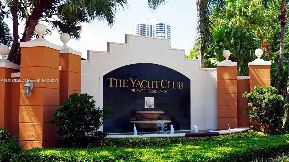 19777 E Country Club Dr Aventura, FL 33180