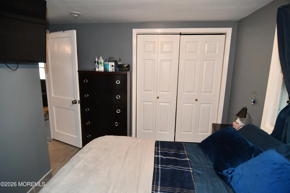 84 Lighthouse Drive Waretown, NJ 08758