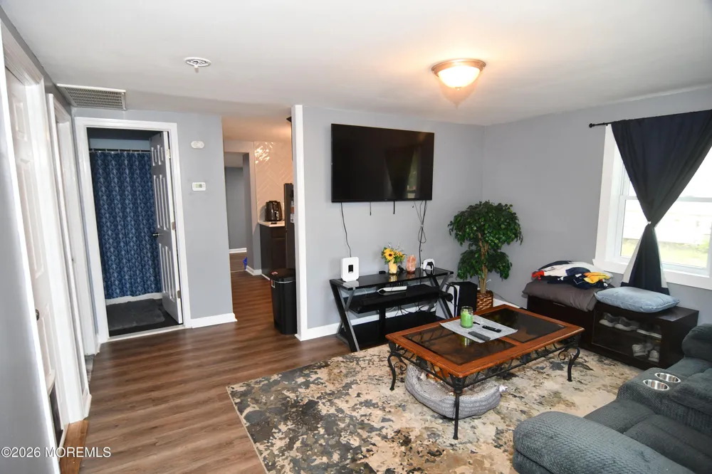 84 Lighthouse Drive Waretown, NJ 08758
