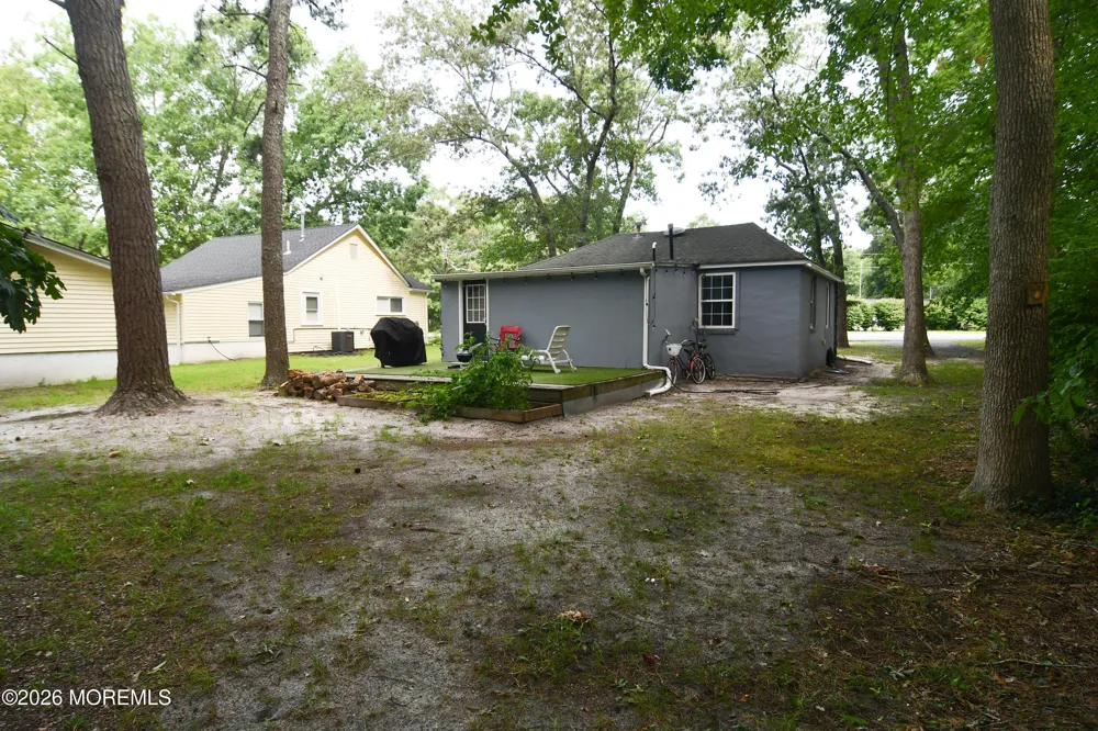 84 Lighthouse Drive Waretown, NJ 08758