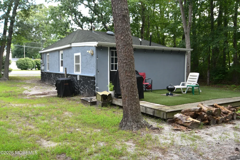 84 Lighthouse Drive Waretown, NJ 08758