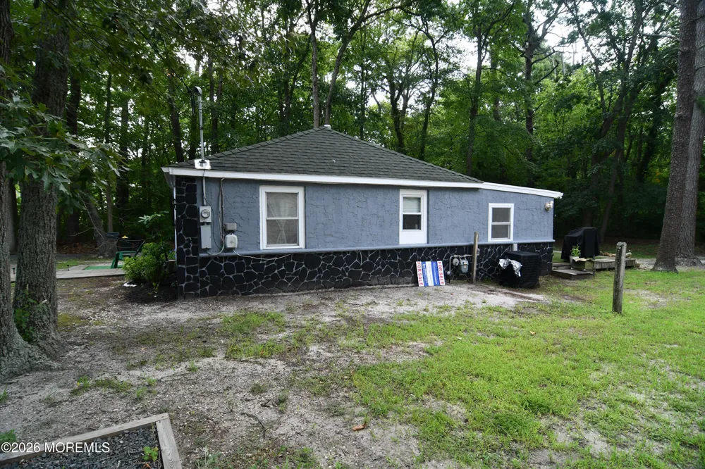 84 Lighthouse Drive Waretown, NJ 08758