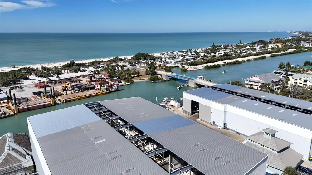 100 CIRCUIT ROAD #N20 Nokomis, FL 34275