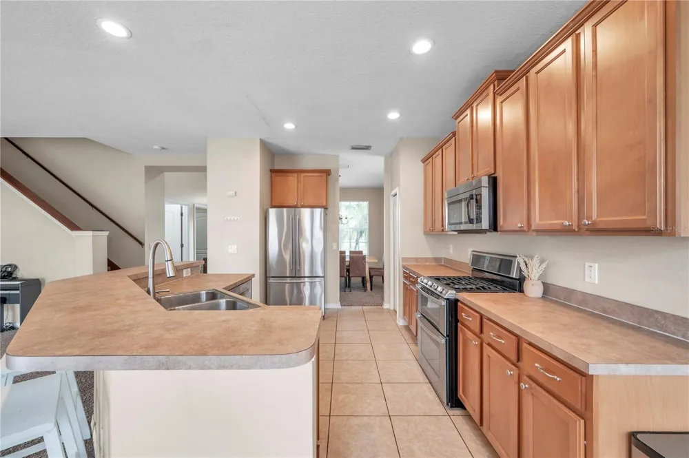 402 HALIFAX BAY COURT Apollo Beach, FL 33572