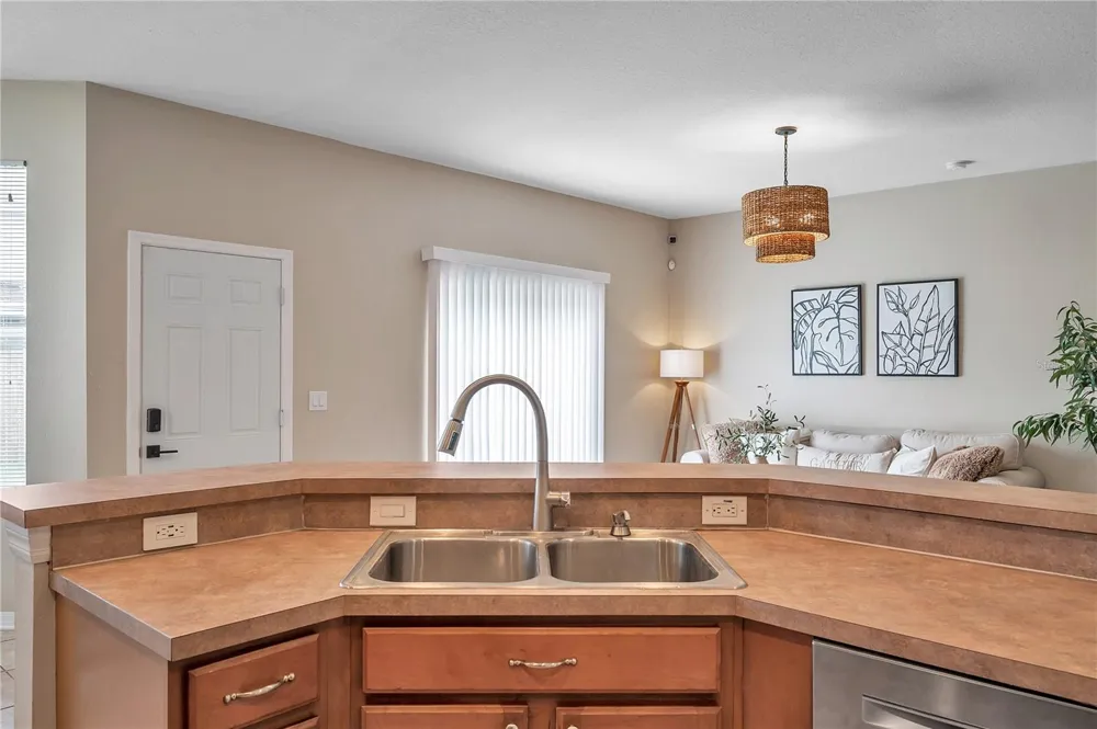 402 HALIFAX BAY COURT Apollo Beach, FL 33572
