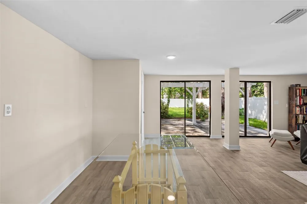 138 69TH AVENUE St Petersburg, FL 33702