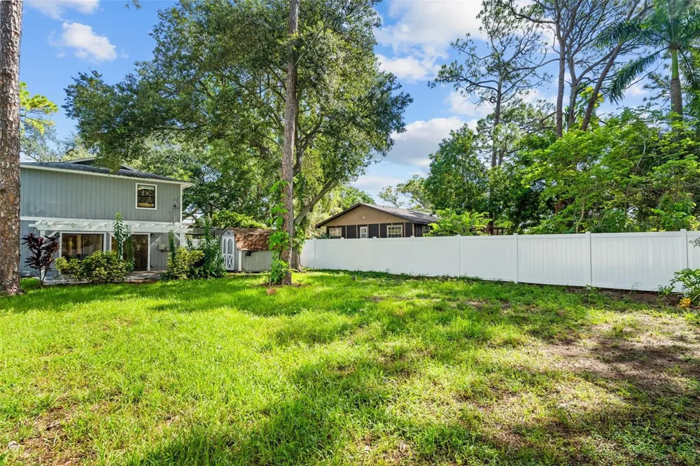 138 69TH AVENUE St Petersburg, FL 33702