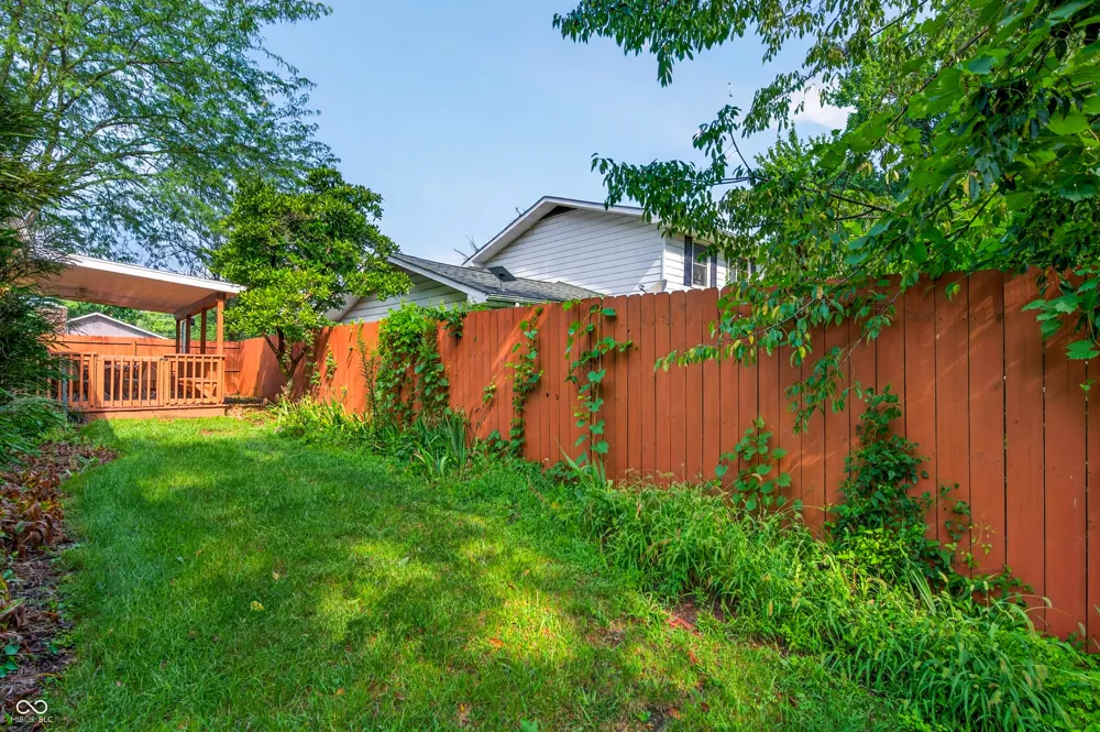 5310 Regency Drive Columbus, IN 47203