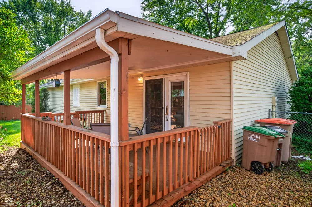 5310 Regency Drive Columbus, IN 47203