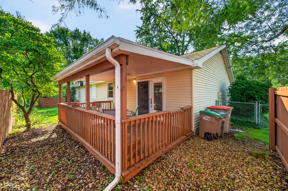 5310 Regency Drive Columbus, IN 47203