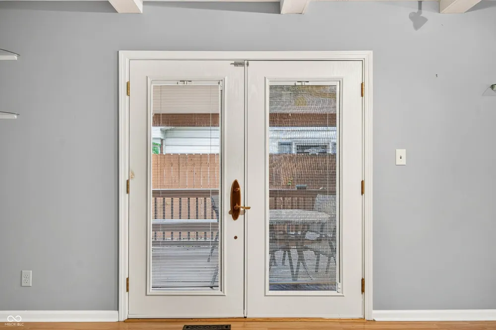 5310 Regency Drive Columbus, IN 47203