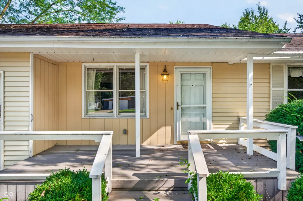 5310 Regency Drive Columbus, IN 47203