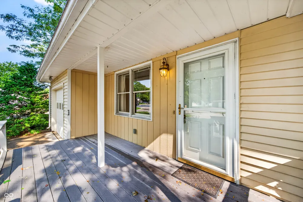 5310 Regency Drive Columbus, IN 47203