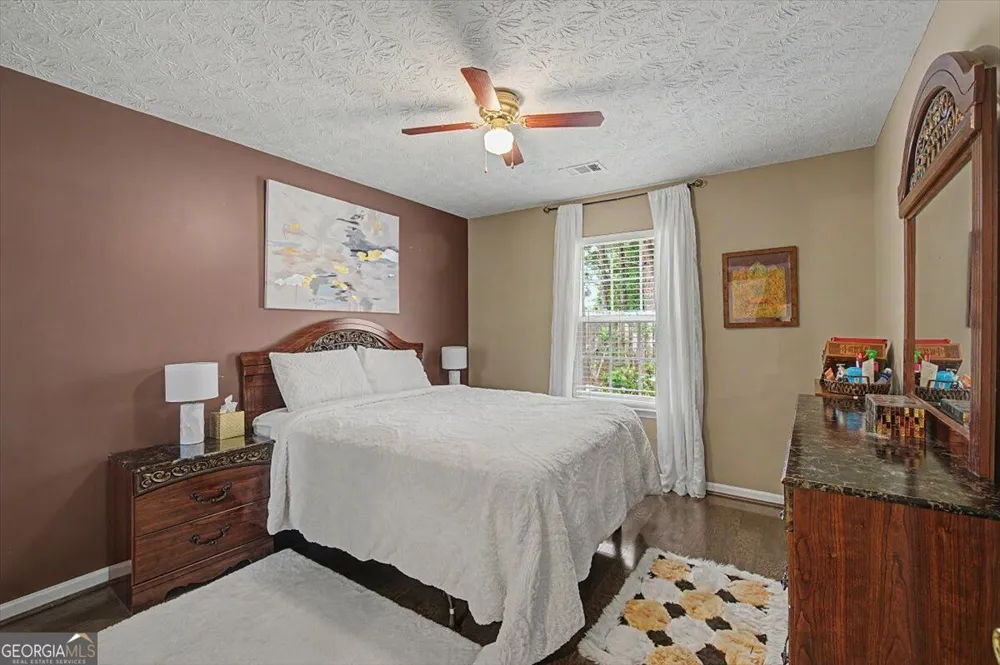 111 Village TRCE Woodstock, GA 30188