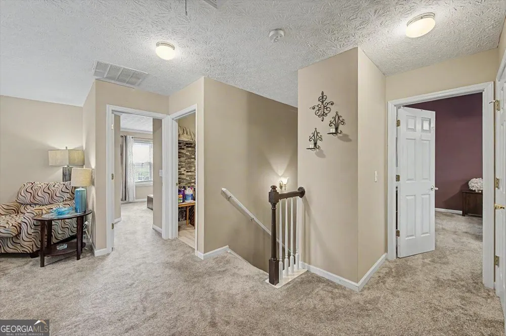111 Village TRCE Woodstock, GA 30188
