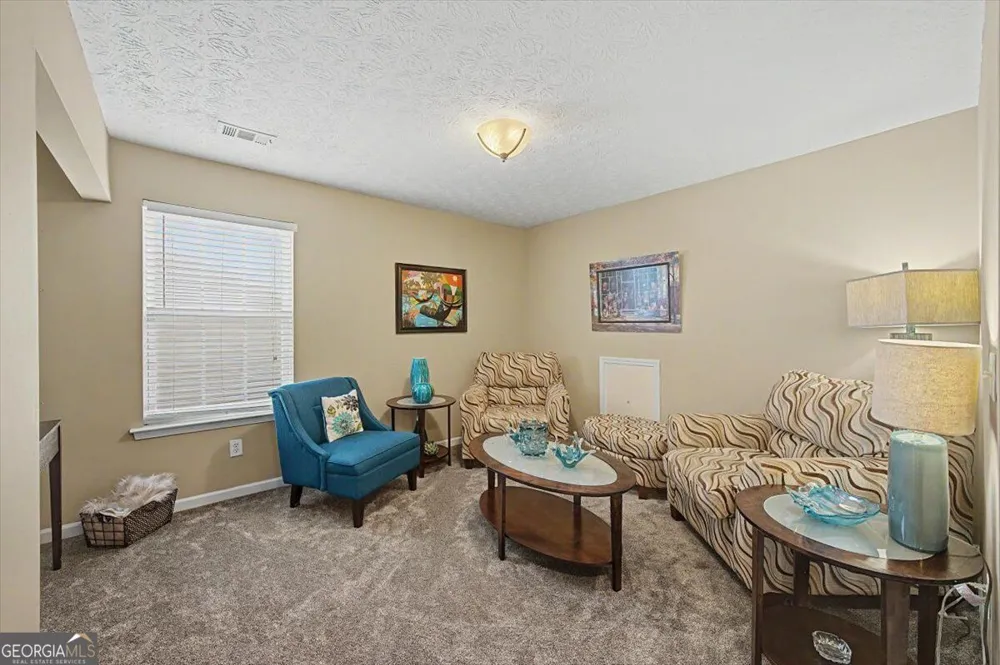 111 Village TRCE Woodstock, GA 30188