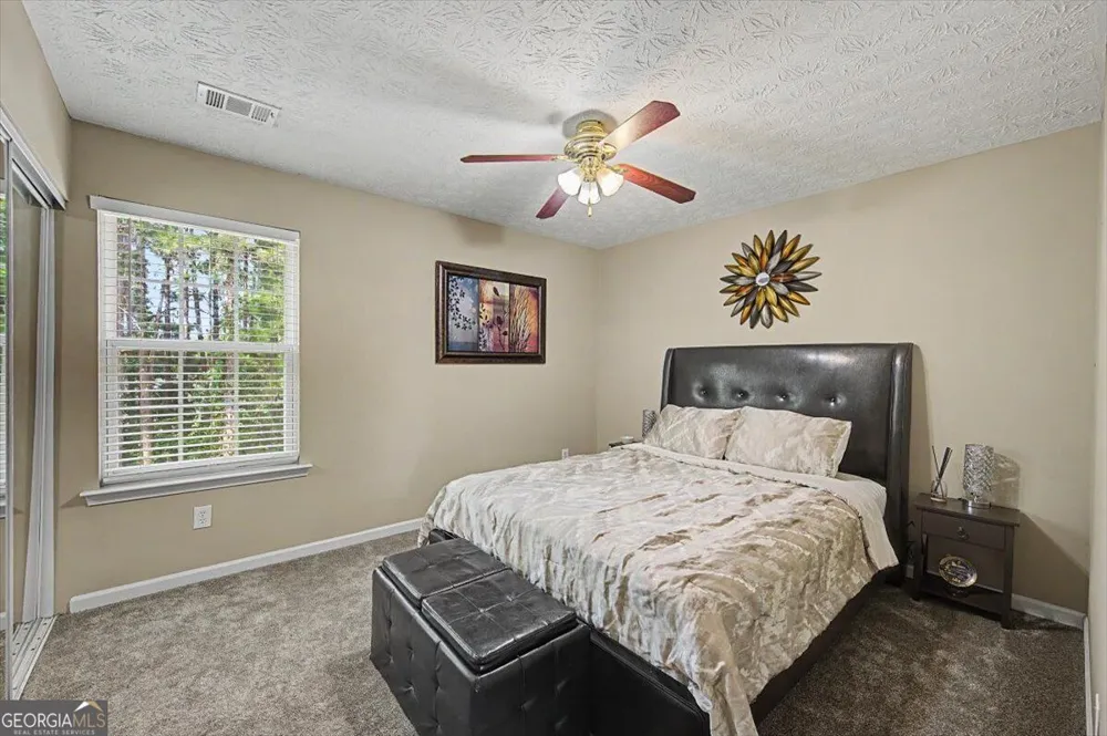 111 Village TRCE Woodstock, GA 30188