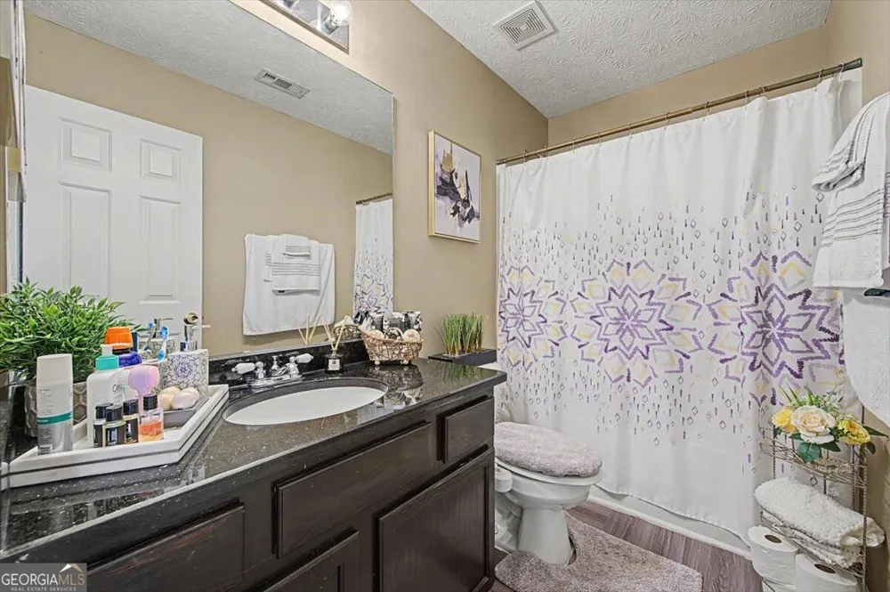 111 Village TRCE Woodstock, GA 30188