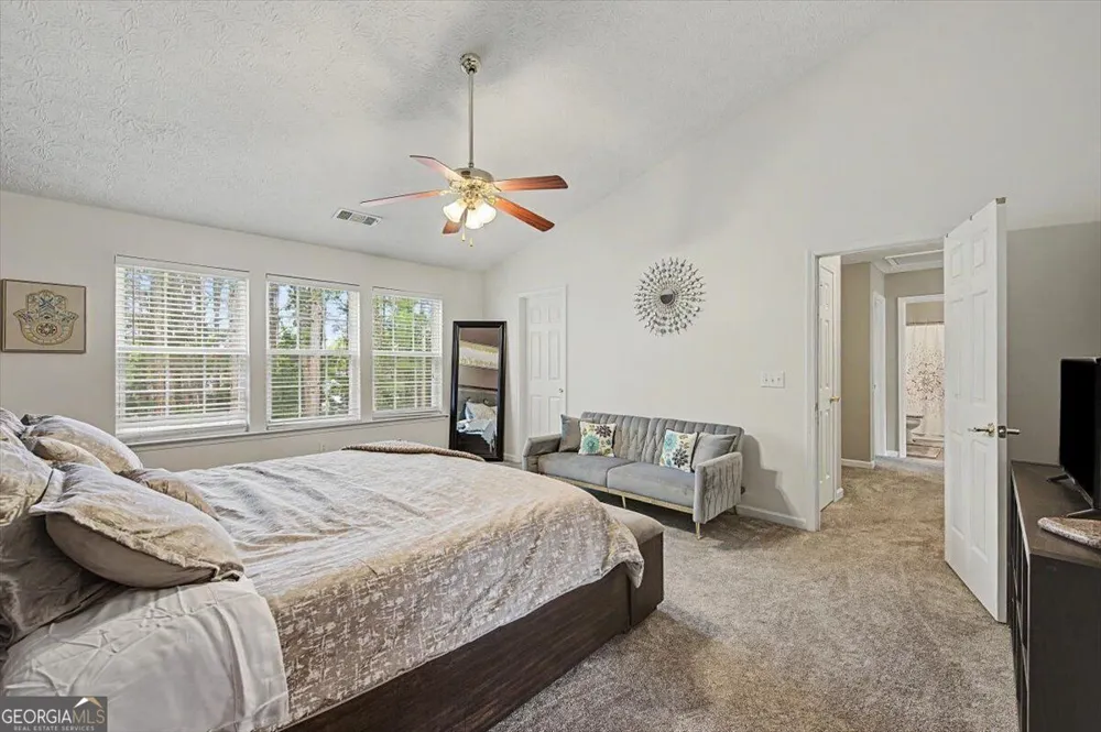 111 Village TRCE Woodstock, GA 30188