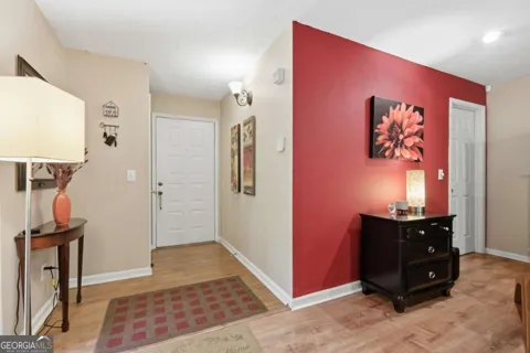 4012 Woodridge WAY