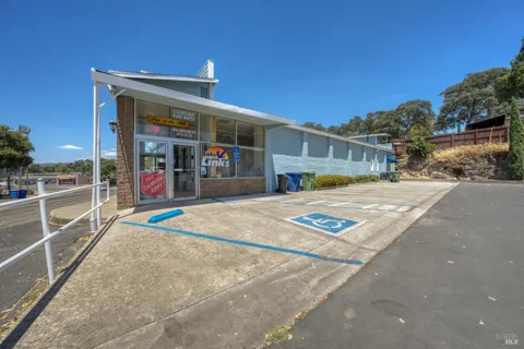 14420 Lakeshore Drive