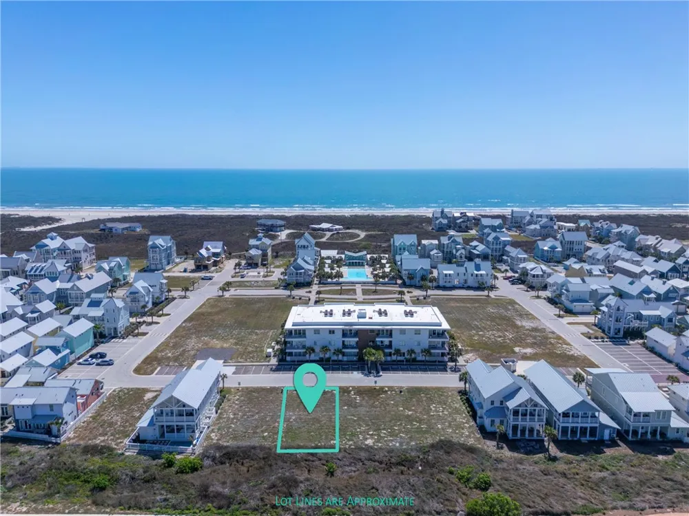 625 Center Square West Port Aransas, TX 78373