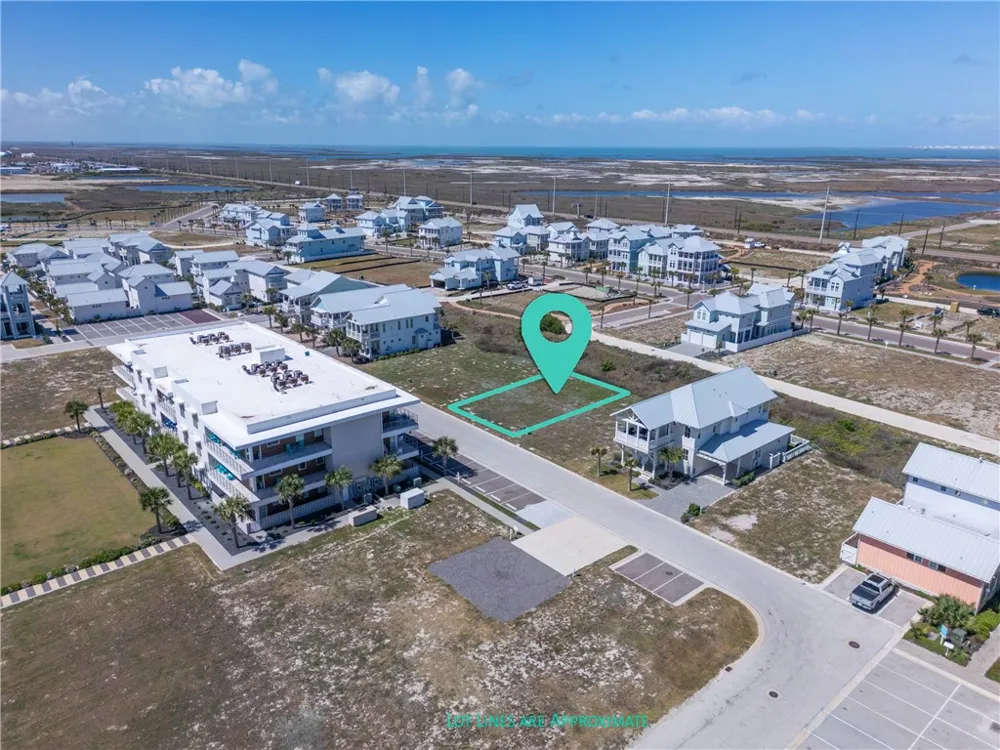 625 Center Square West Port Aransas, TX 78373