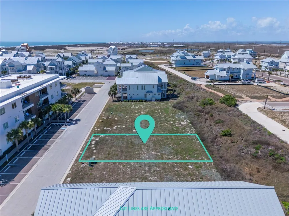 625 Center Square West Port Aransas, TX 78373