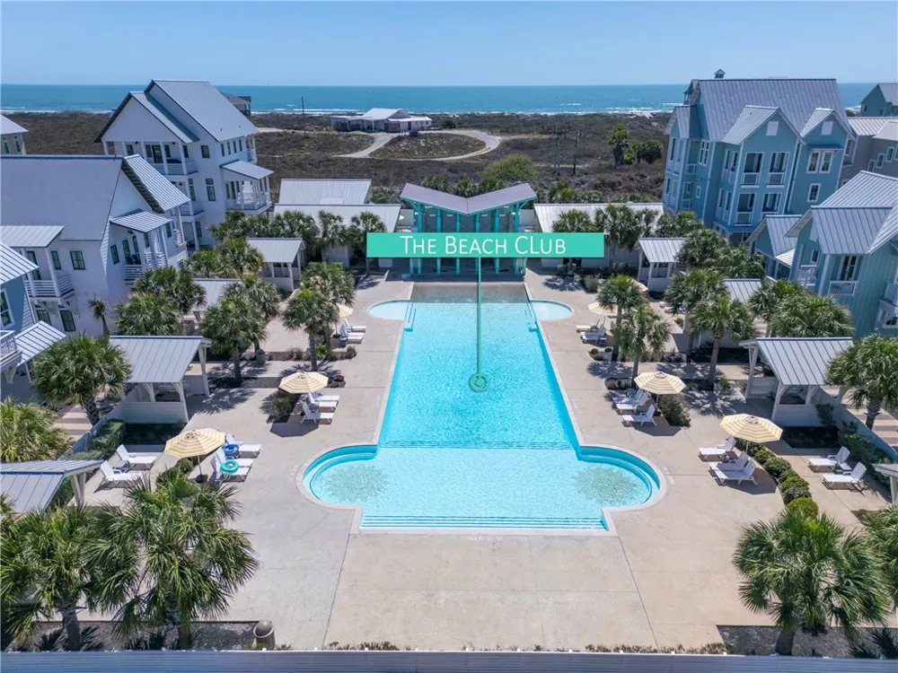 625 Center Square West Port Aransas, TX 78373