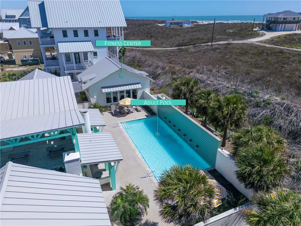 625 Center Square West Port Aransas, TX 78373