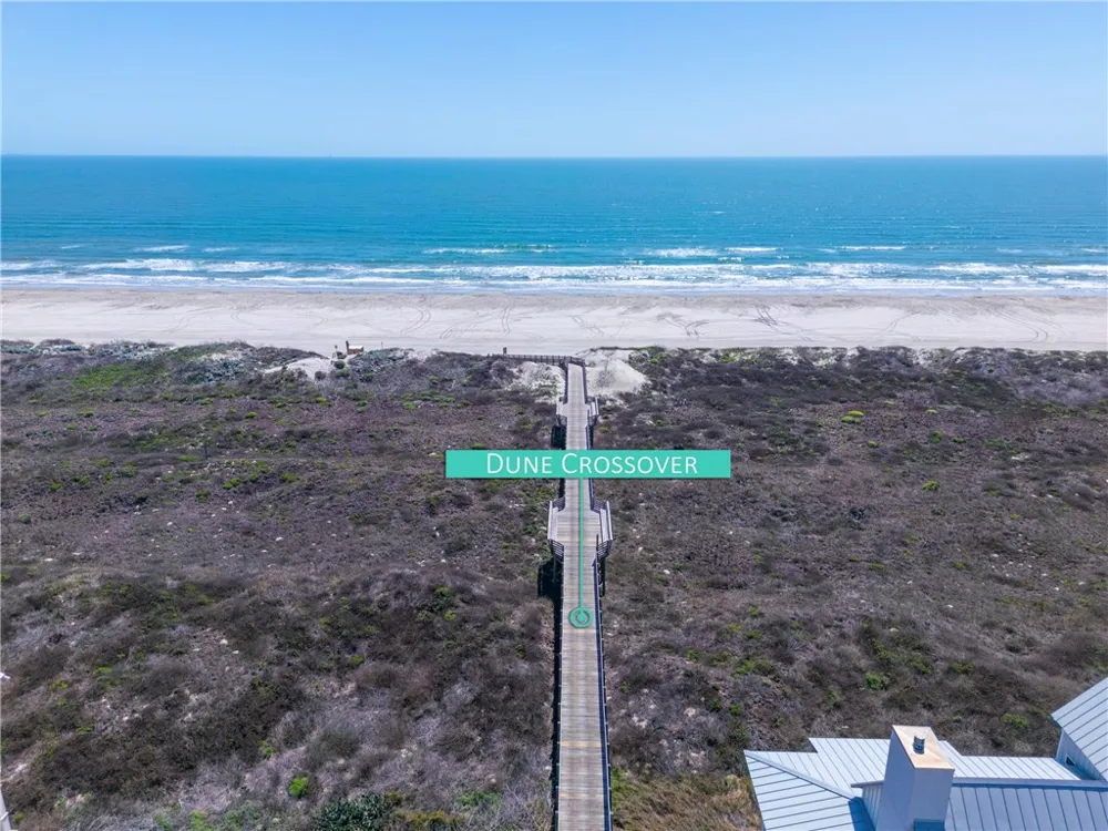 625 Center Square West Port Aransas, TX 78373