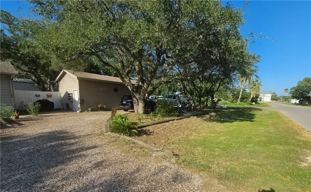 401 11th Street Fulton, TX 78358