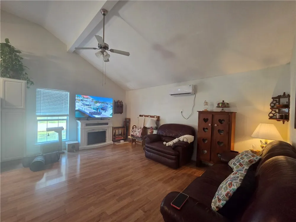 401 11th Street Fulton, TX 78358