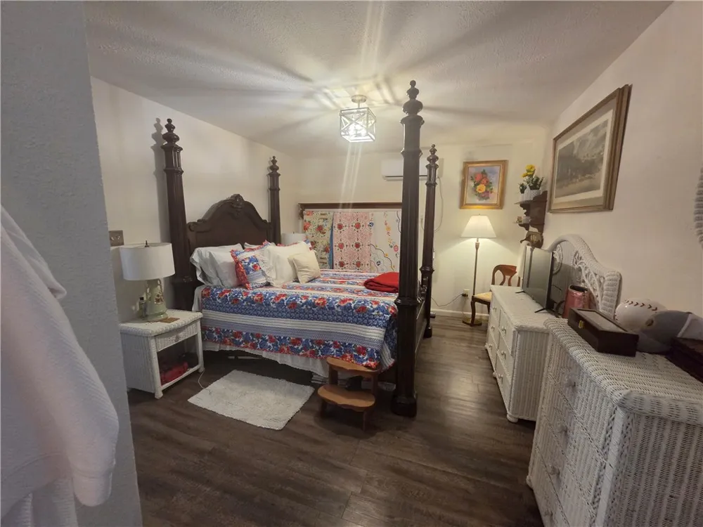 401 11th Street Fulton, TX 78358
