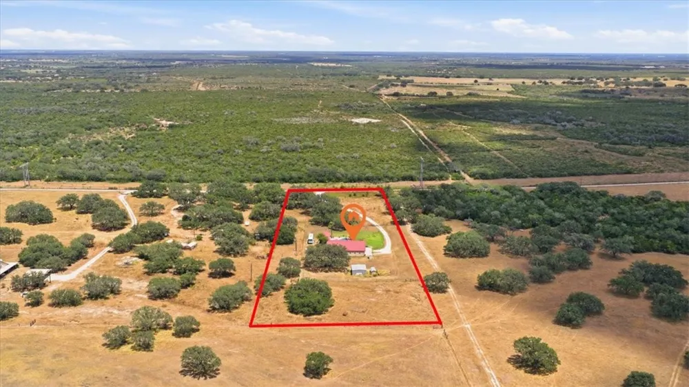 4885 County Road 329 Beeville, TX 78102