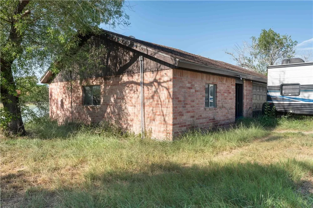 4132 Colony Drive Robstown, TX 78380