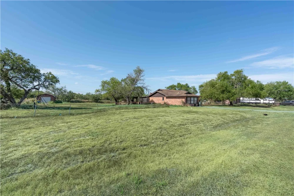 4132 Colony Drive Robstown, TX 78380