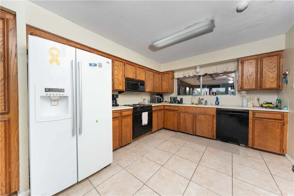 4132 Colony Drive Robstown, TX 78380