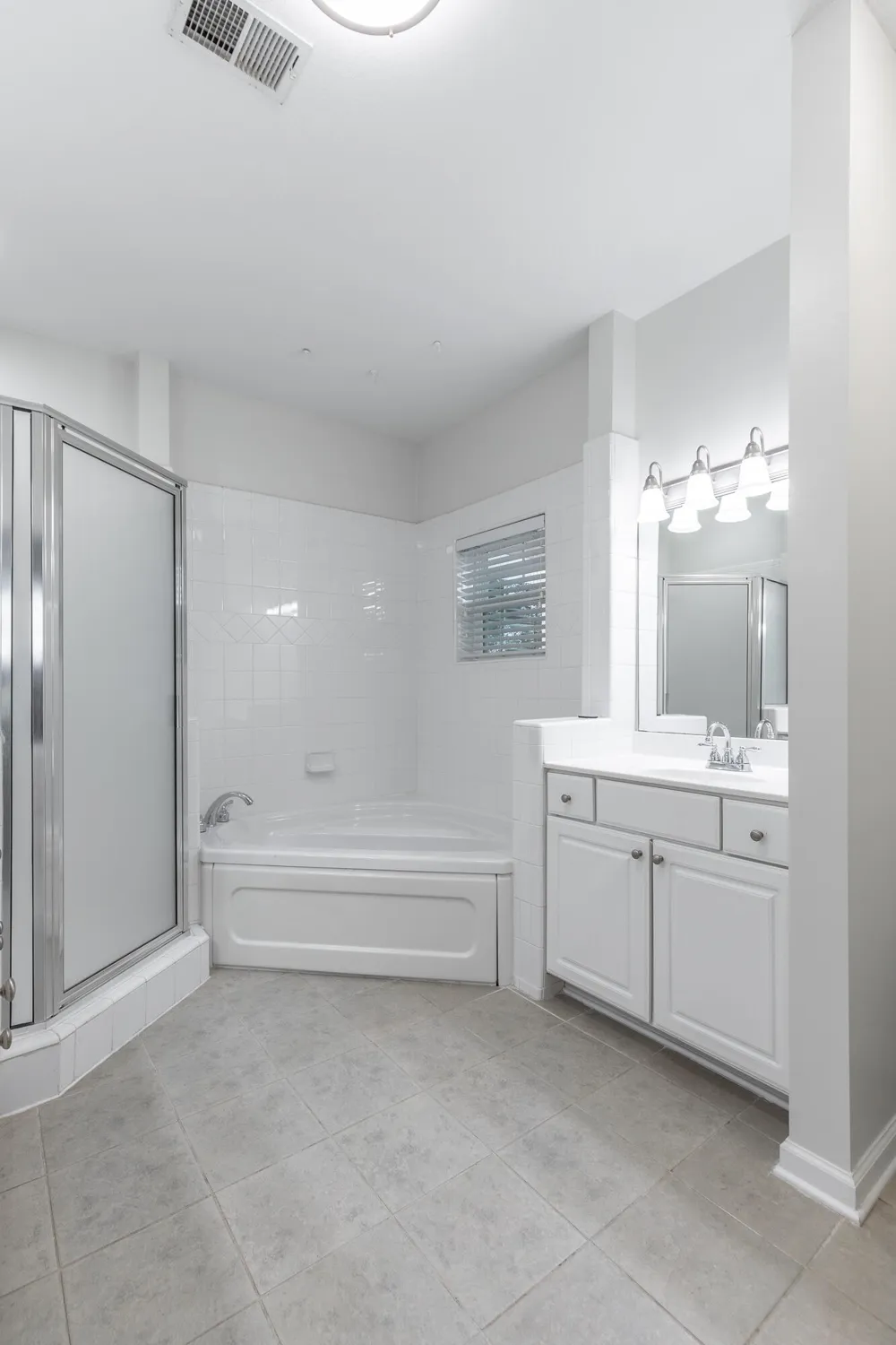 2105 Regency Court Chattanooga, TN 37421