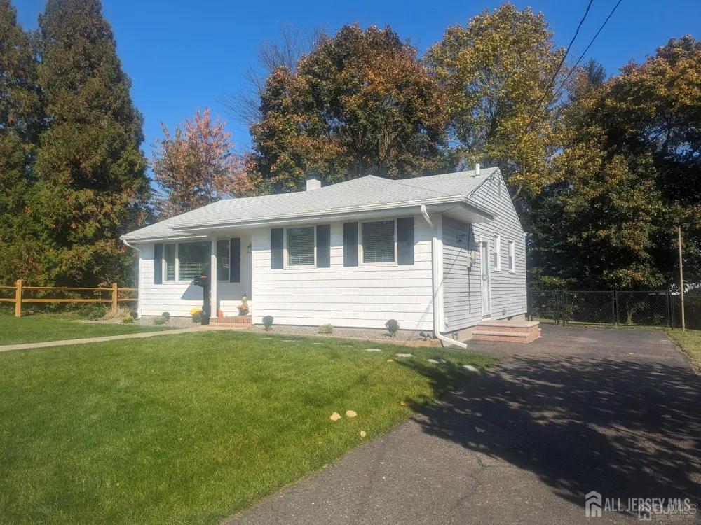 6 Hillside Avenue Jamesburg, NJ 08831